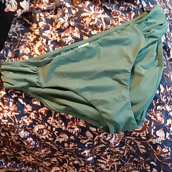 Leilani tankini set - Picture 5 of 8